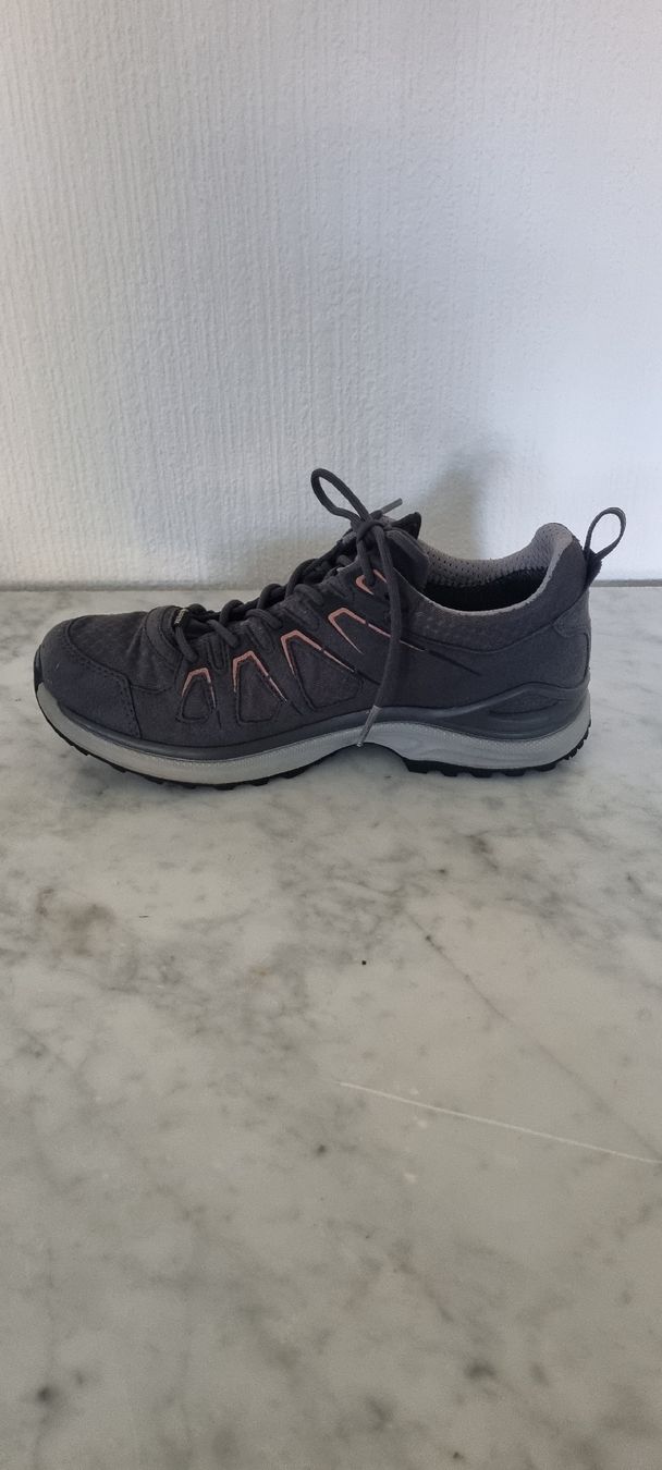 Lowa Damenschuhe: Lowa Trekkingschuh Damen – Gebraucht aus Thun von liviaa6 4