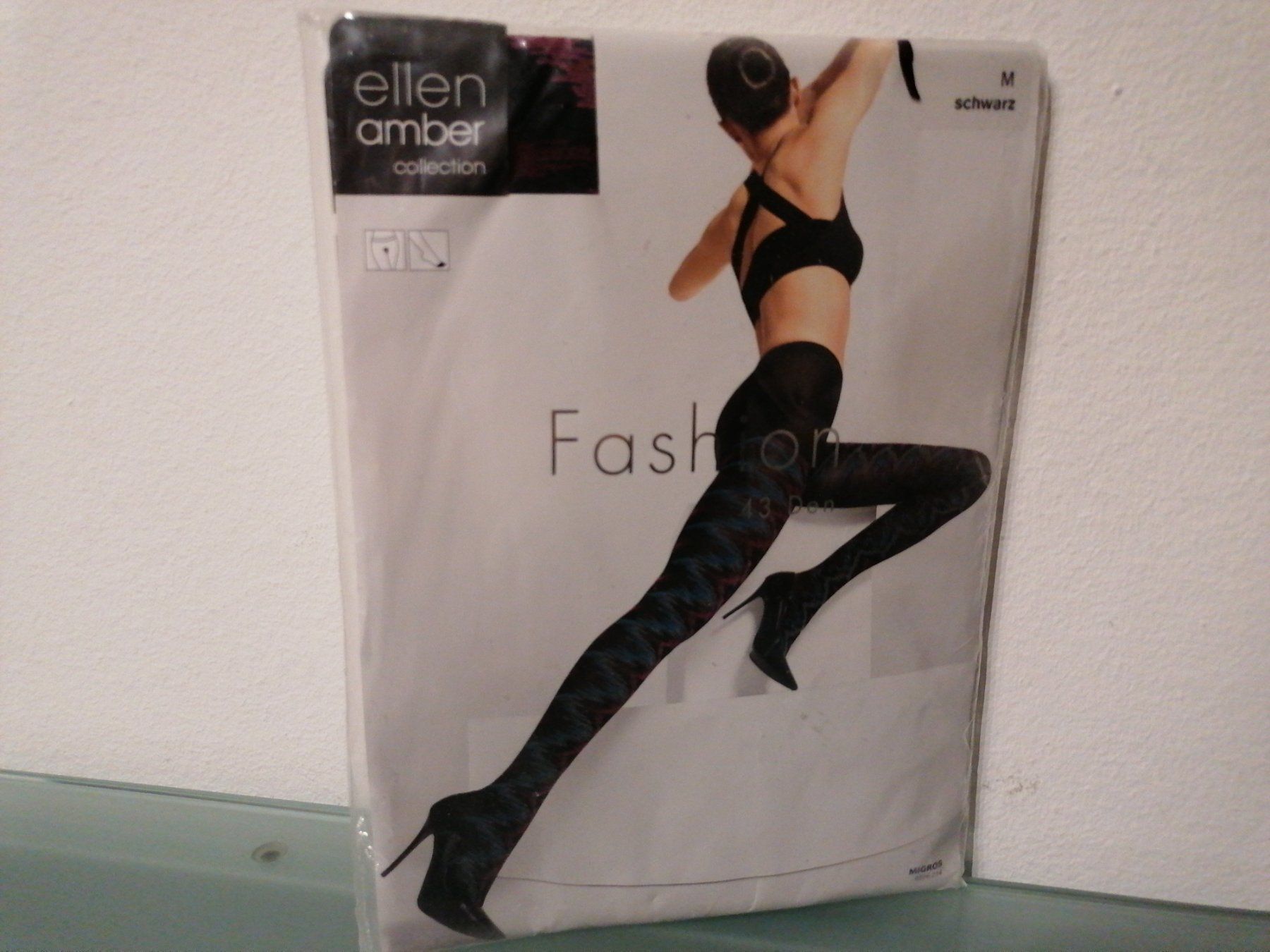Strümpfe & Strumpfhosen: Strumpfhosen Ellen Amber Schwarz M – Neu und originalverpackt aus Bäch SZ von Swissy46