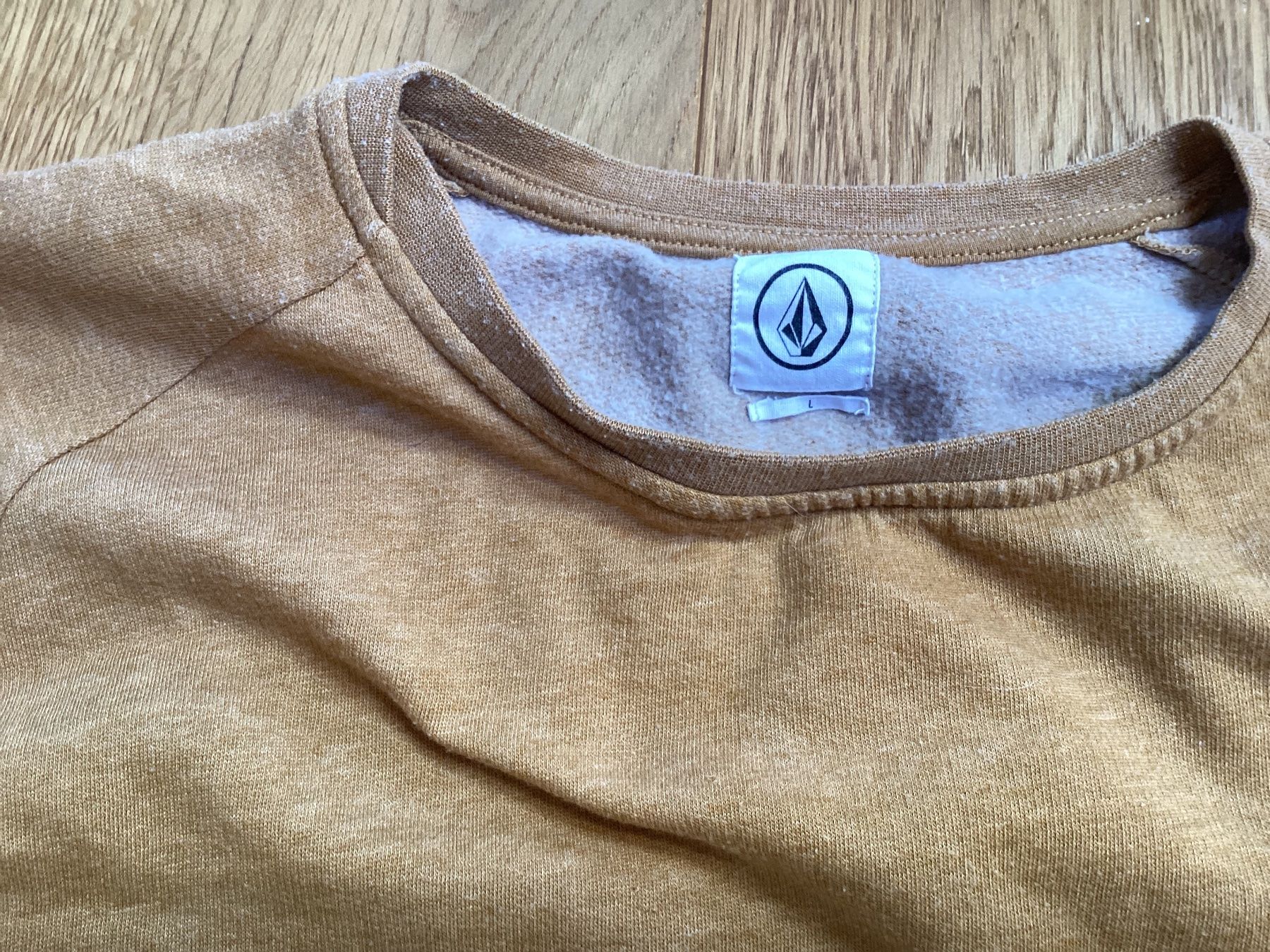 Pullover & Sweatshirts: Volcom Pullover – Gebraucht aus Domat Ems von parnifel 1