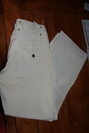 Pantalon blanc velours côtelé très fin John Baner