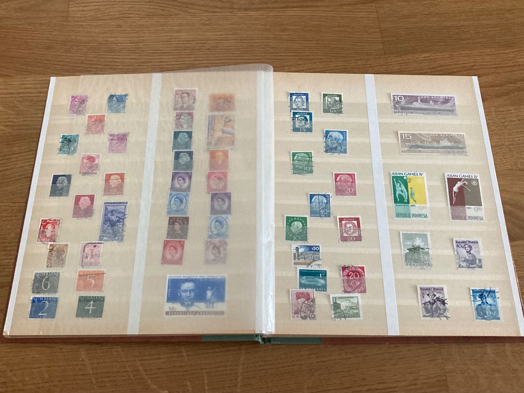 Alle Briefmarken: Ausland Briefmarken album – Gebraucht aus Riehen von vernizi 4