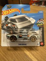 Hot Wheels Twin Doradq