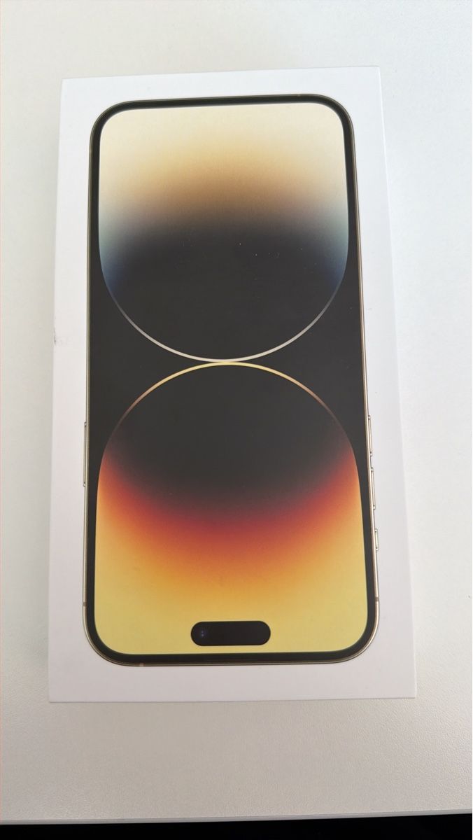 Apple Telefoni cellulari / Smartphones: IPhone 14 Pro Max - Gold, 128GB – Usato da Affoltern am Albis venduto da Carinia33