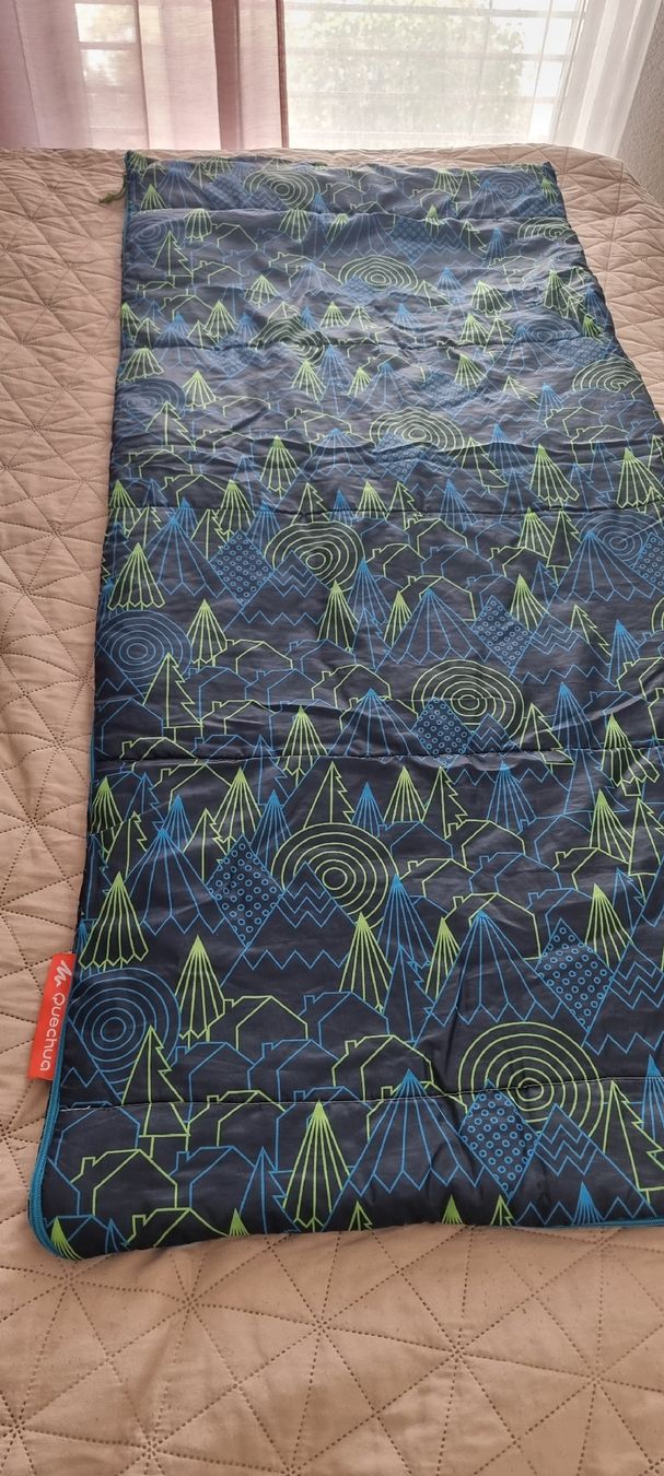 Sacchi a pelo: Schlafsack Quechua Junior – Usato da Glattpark(Opfikon) venduto da TatianaVladimirova 2