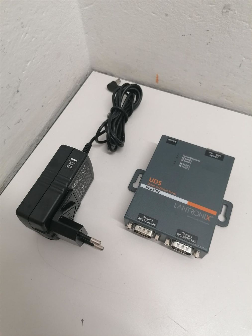 Docking station: LANTRONIX UDS2100 / 2 x Seriel zu LAN – Usato da Niederdorf venduto da LeptonAG