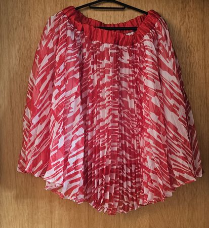 Carmen Marc Valvo Rock, Grösse 14/L Rot/Weiss, Neu!