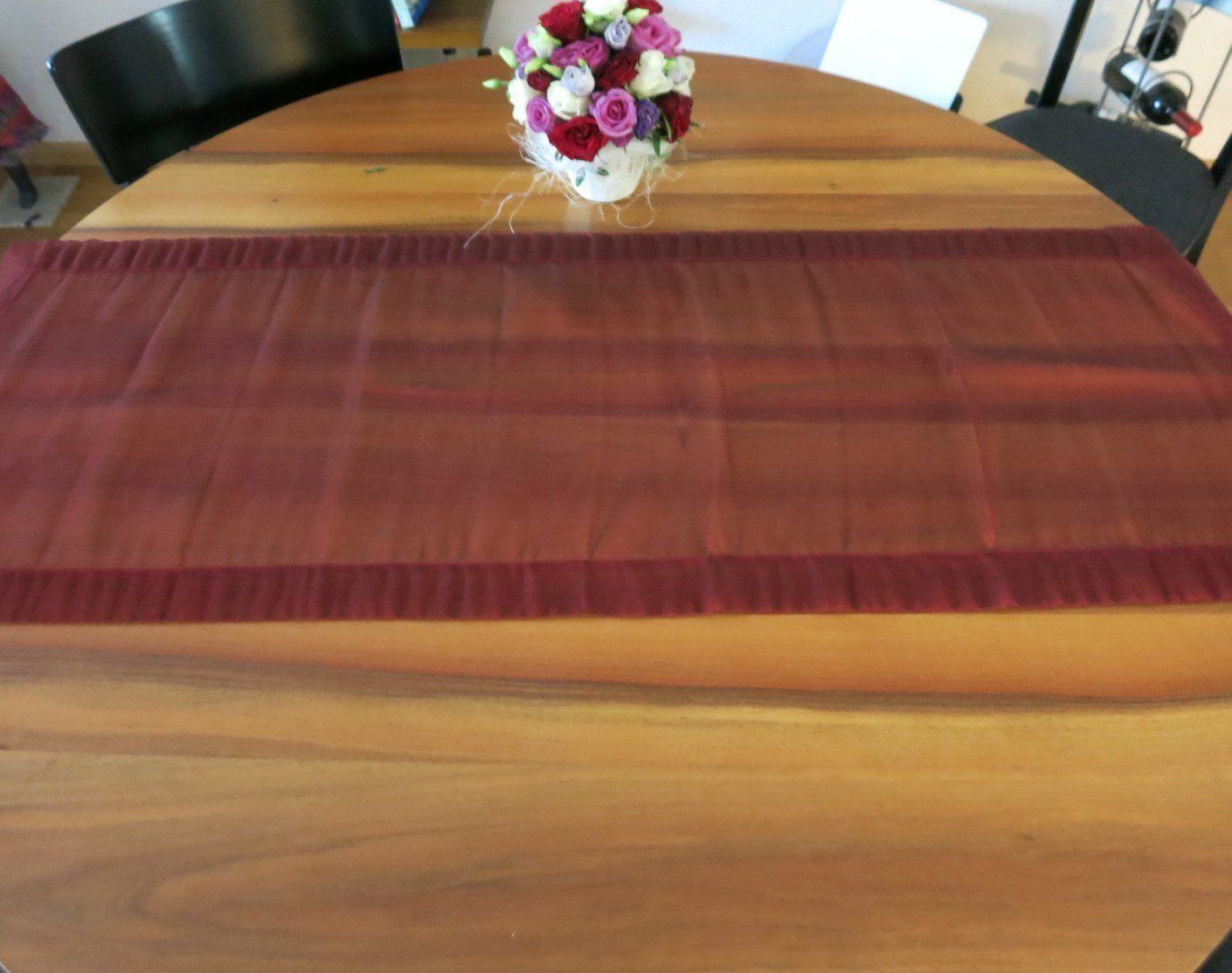 Set di tavolo e panche: 2 Tischsets, 1 Läufer, rot – Nuovo (secondo la descrizione) da Reinach BL venduto da santrian 1