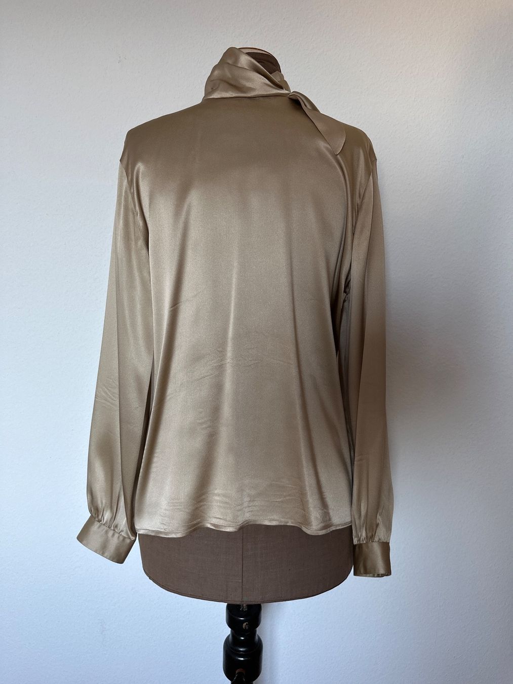 Akris Camicette: AKRIS Seidenbluse – Usato da Niederteufen venduto da nana65 1