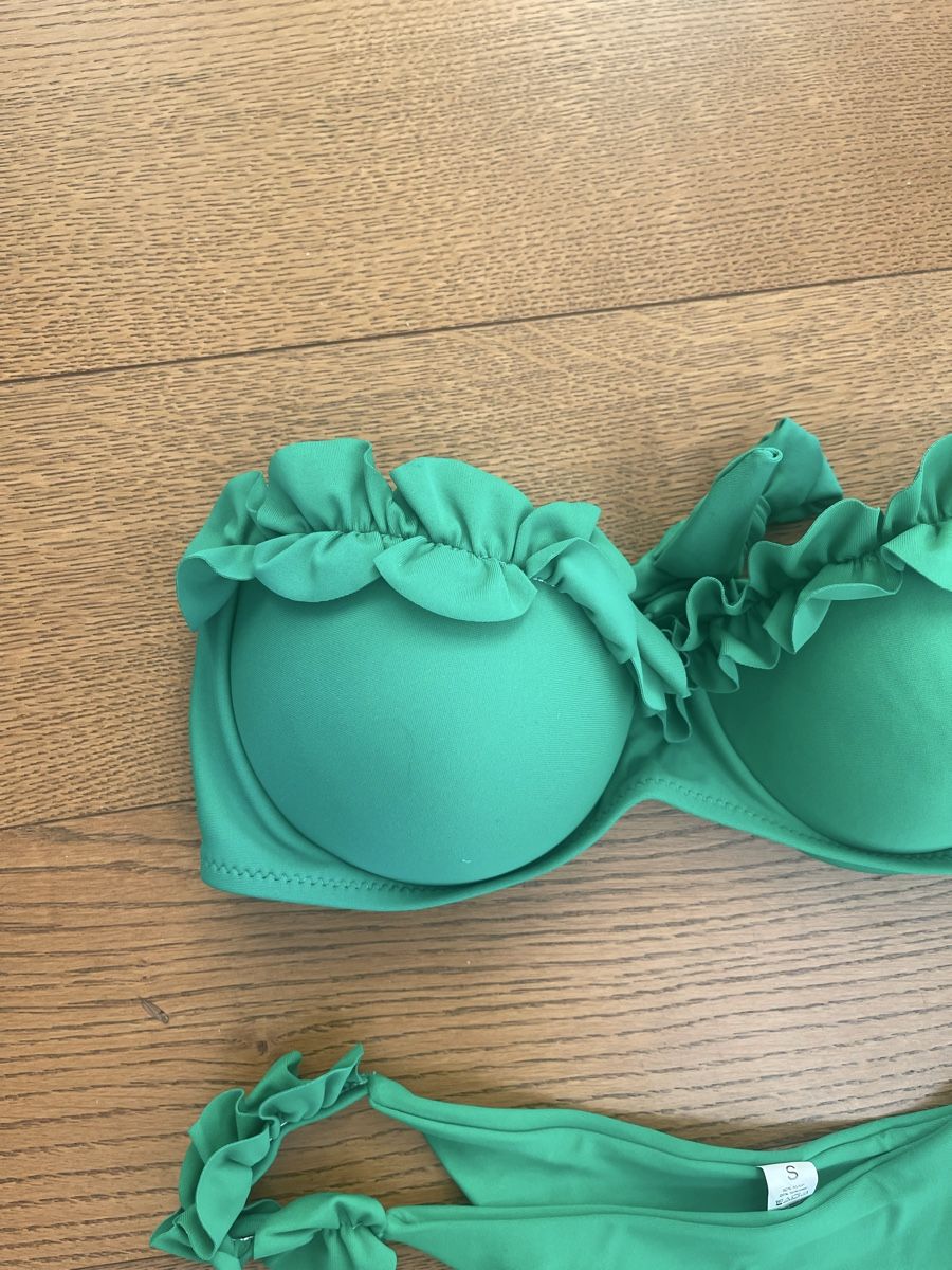 Badekleider & Bikinis: Bikini in Grün Gr S mit Rüschen – Neu (gemäss Beschreibung) aus Bassersdorf von Sandy456 1
