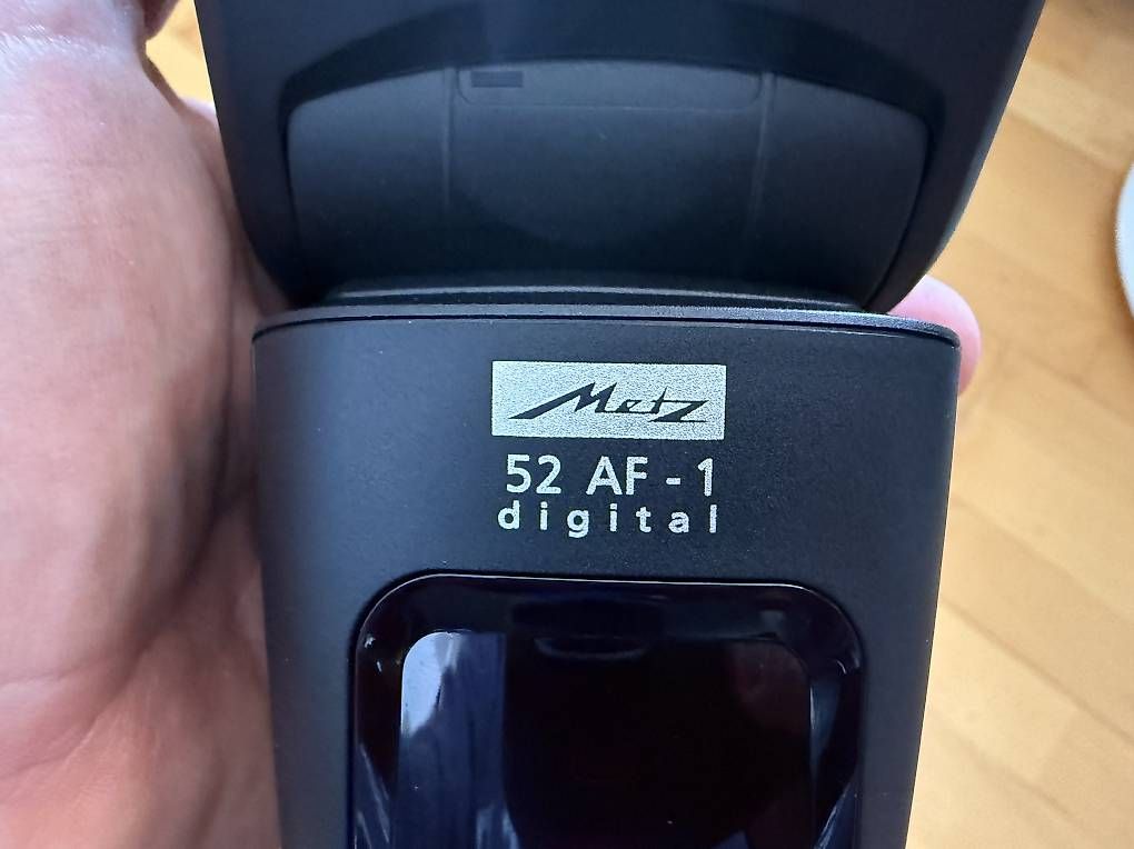 Flash: Metz: Mecablitz 52 AF-1 digital für Pentax  – Usato da Zäziwil venduto da Megagigageil 3