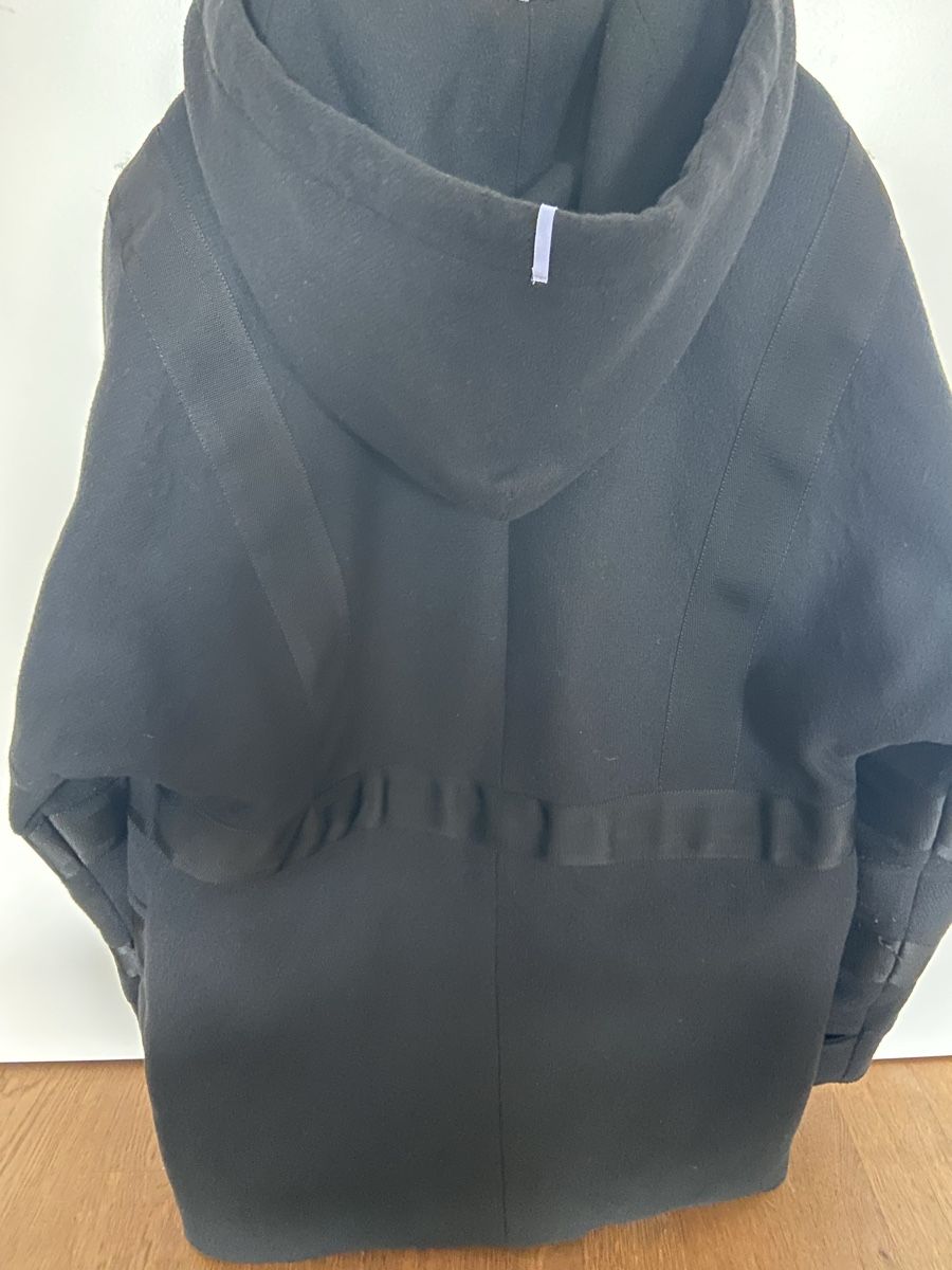 Cappotti: MCQ by Alexander Mc.Queen Mantel – Usato da Zürich venduto da Mucklo 2