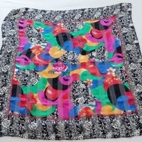 Buntes Seidenfoulard handrolliert!