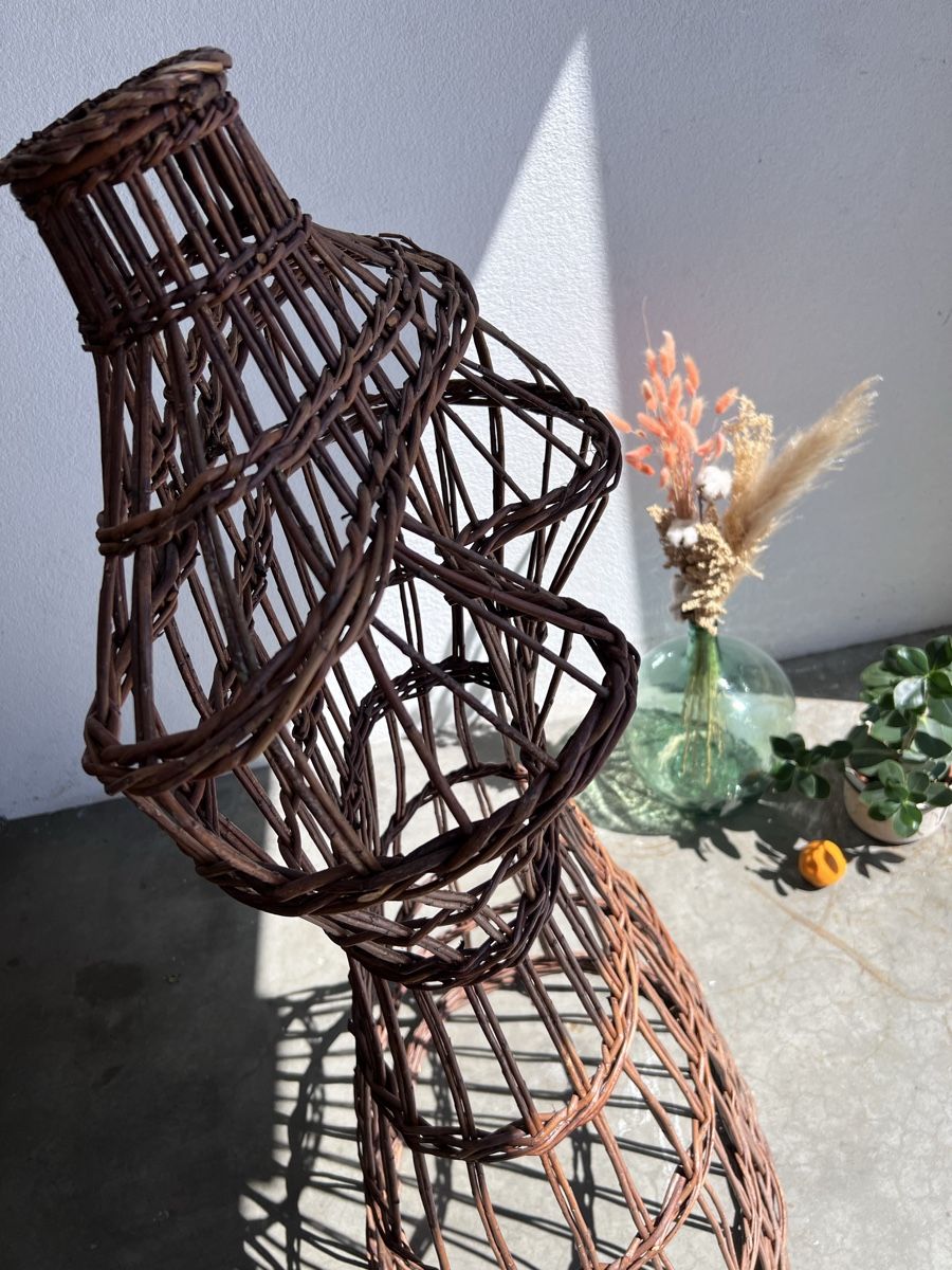 Allestimento di negozi e stand fieristici: Vintage Mannequin Wicker Osier – Nuovo (secondo la descrizione) da Ecublens VD venduto da staceys.stuff 4