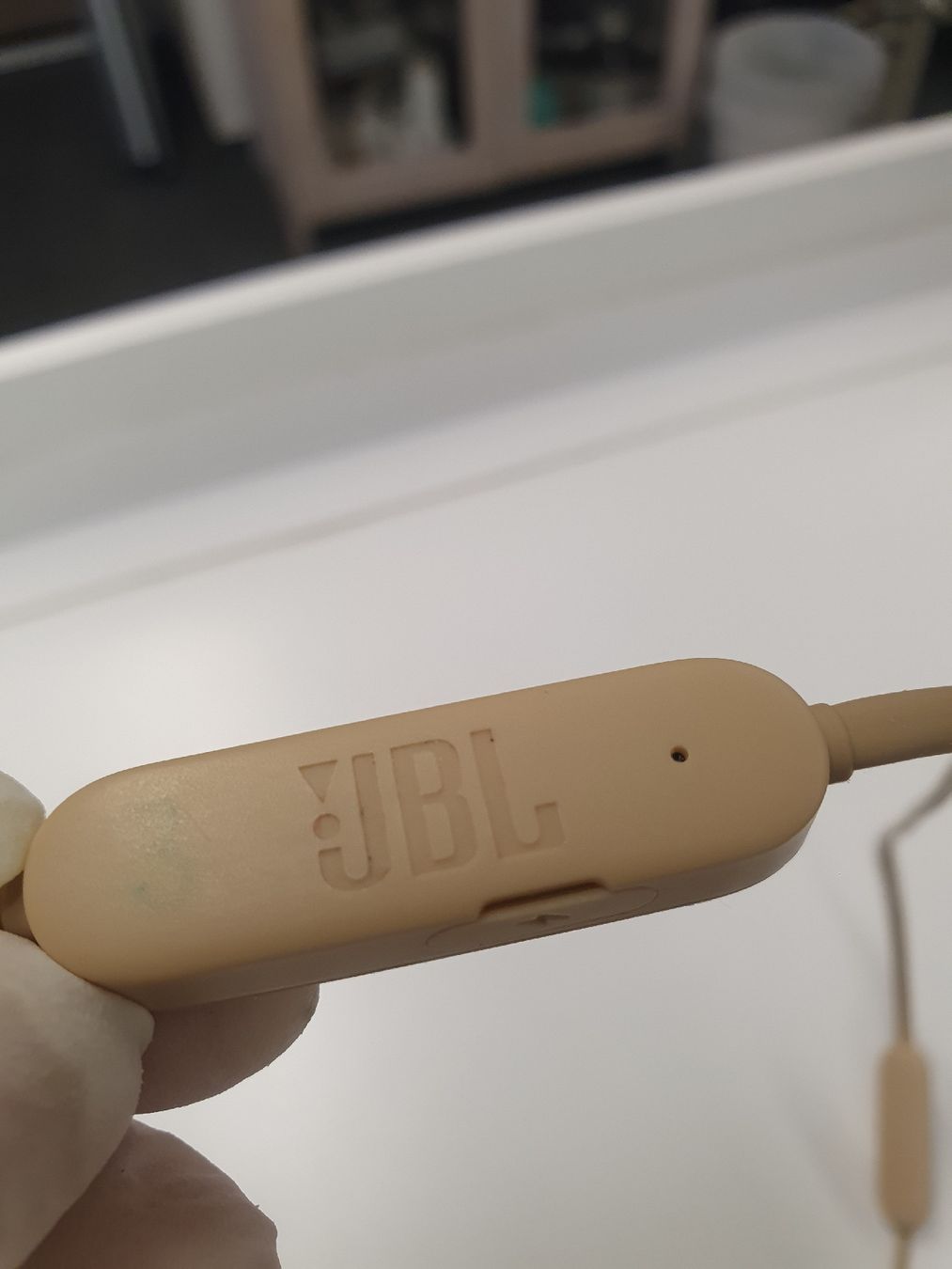 JBL Cuffie: JBL Kopfhörer 215 BT – Usato da St.Gallen venduto da mai_gq8q 1