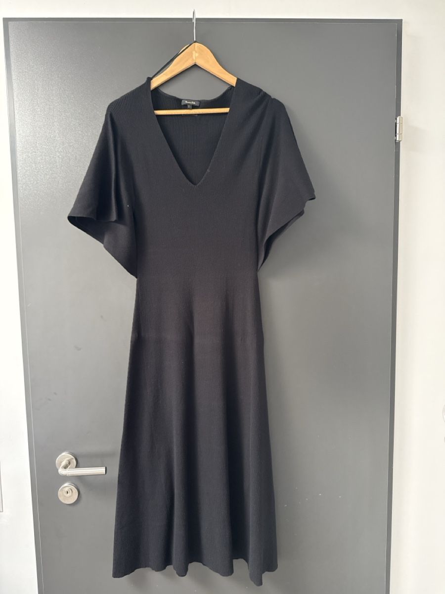 Massimo Dutti Vestiti: Damen Kleid Schwarz Grösse L Massimo Dutti – Nuovo (secondo la descrizione) da Zürich venduto da nad_s27g