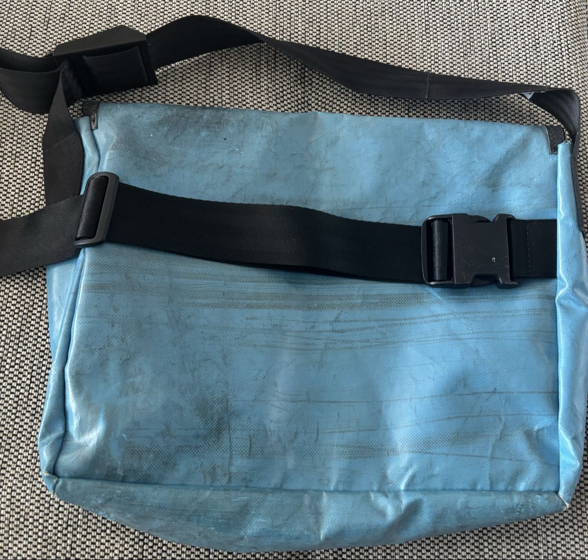 Freitag Taschen: FREITAG Umhängetasche – Gebraucht aus Winterthur von mar_q8jh 1