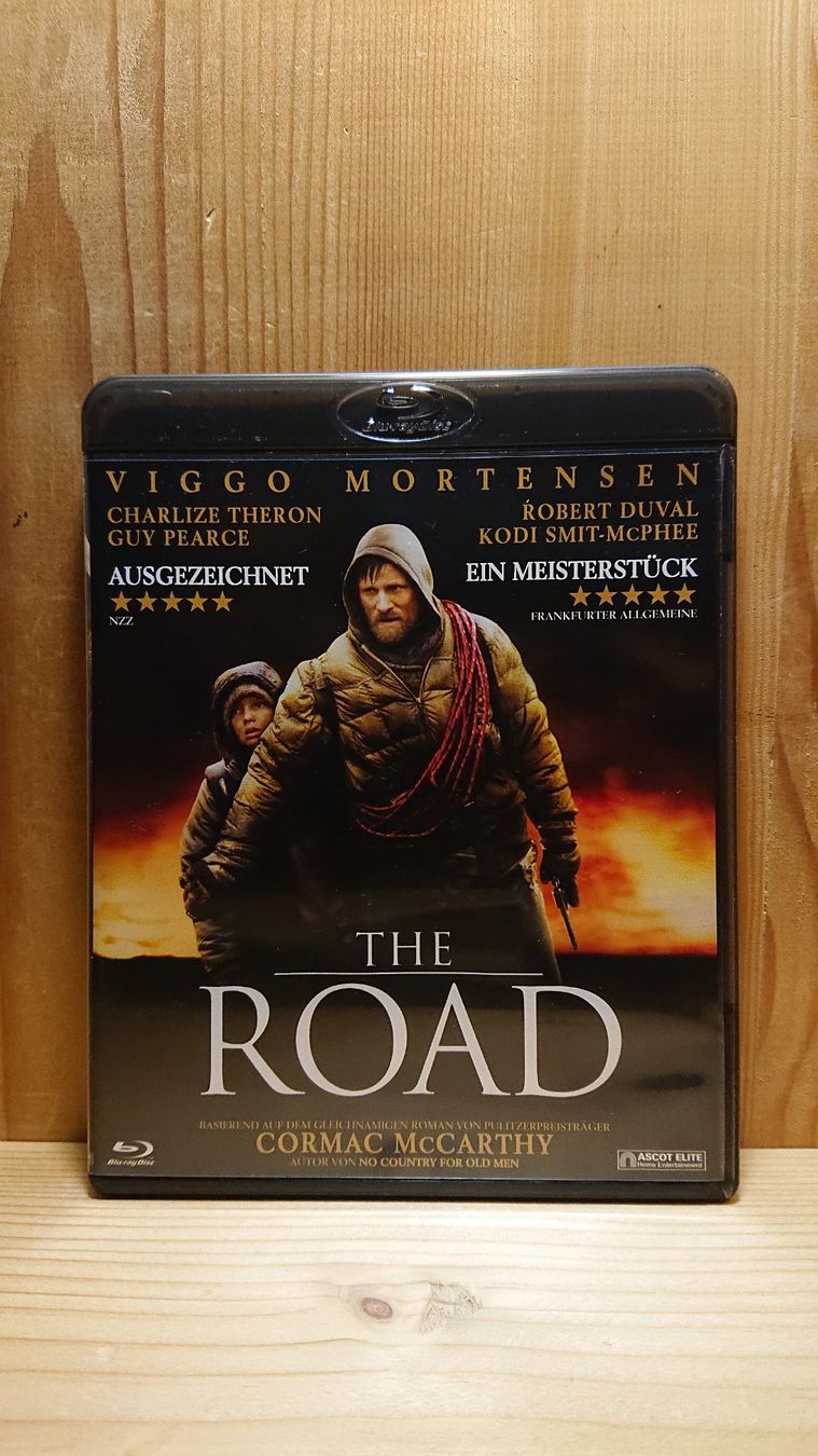 Tutti i DVDs: THE ROAD Blu-Ray mit Viggo Mortensen – Usato da Wilderswil venduto da Exebub