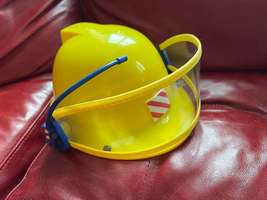 Giocattoli: Feuerwehrmann Sam Helm & Weste – Usato da Zürich venduto da mimi091 2