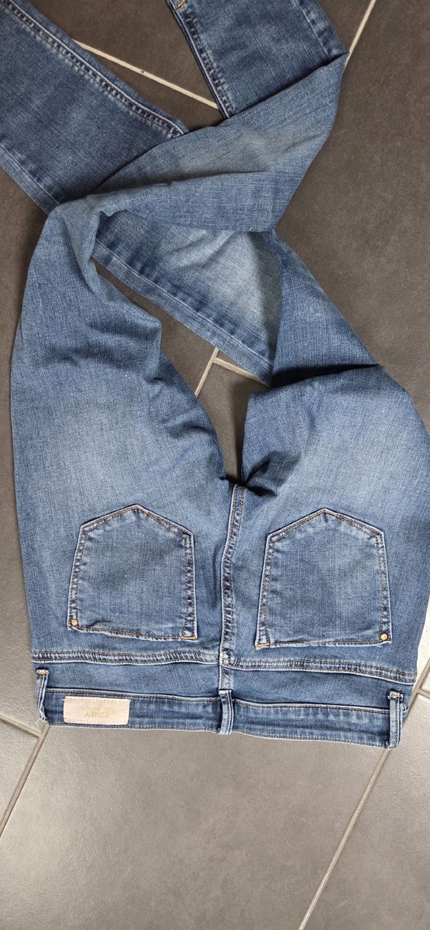 Only Jeans: Only Gr. 27/30 – Usato da Lyss venduto da Urma5 3