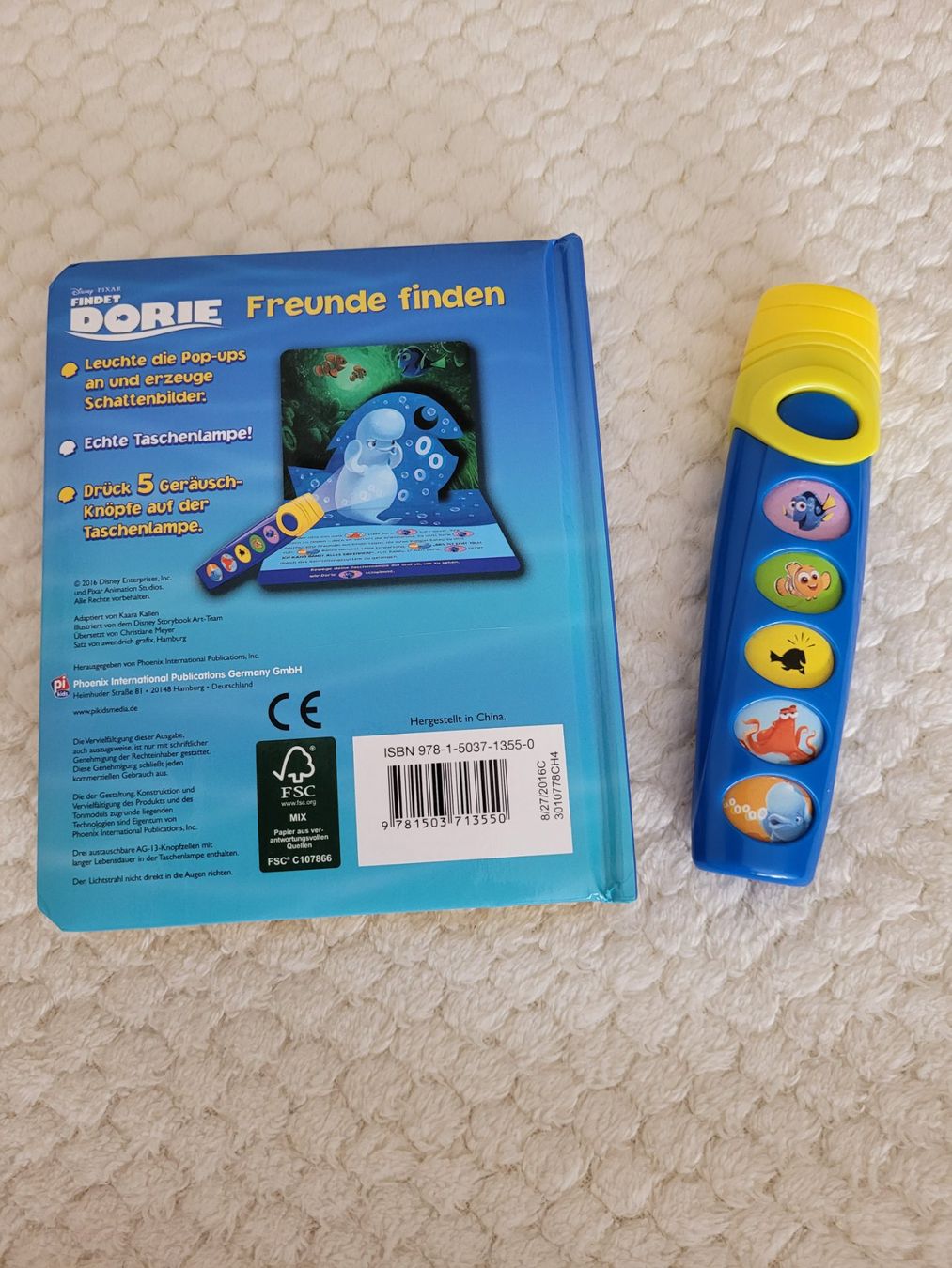 Libri: Dorie 2 Bücher und Taschenlampe – Usato da Uster venduto da Gabi64 1