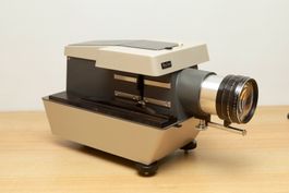 Rollei-Diaprojektor für Klein- und Mittelformat
