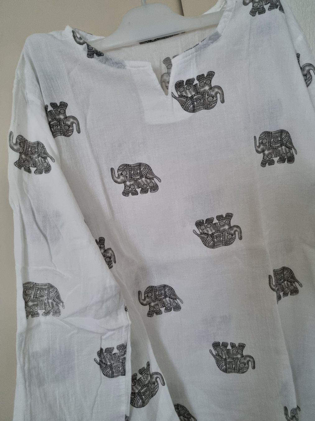 Camicette: Bluse , Shirt Gr.M mit Elefanten – Nuovo (secondo la descrizione) da geroldswil venduto da Gumball1 2