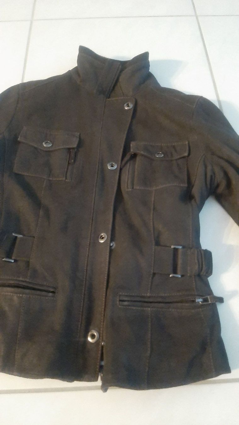 Giacche: K..138) Montgomery Jacke Dame Gr.38 – Usato da Wil SG venduto da AmandaCreations 1
