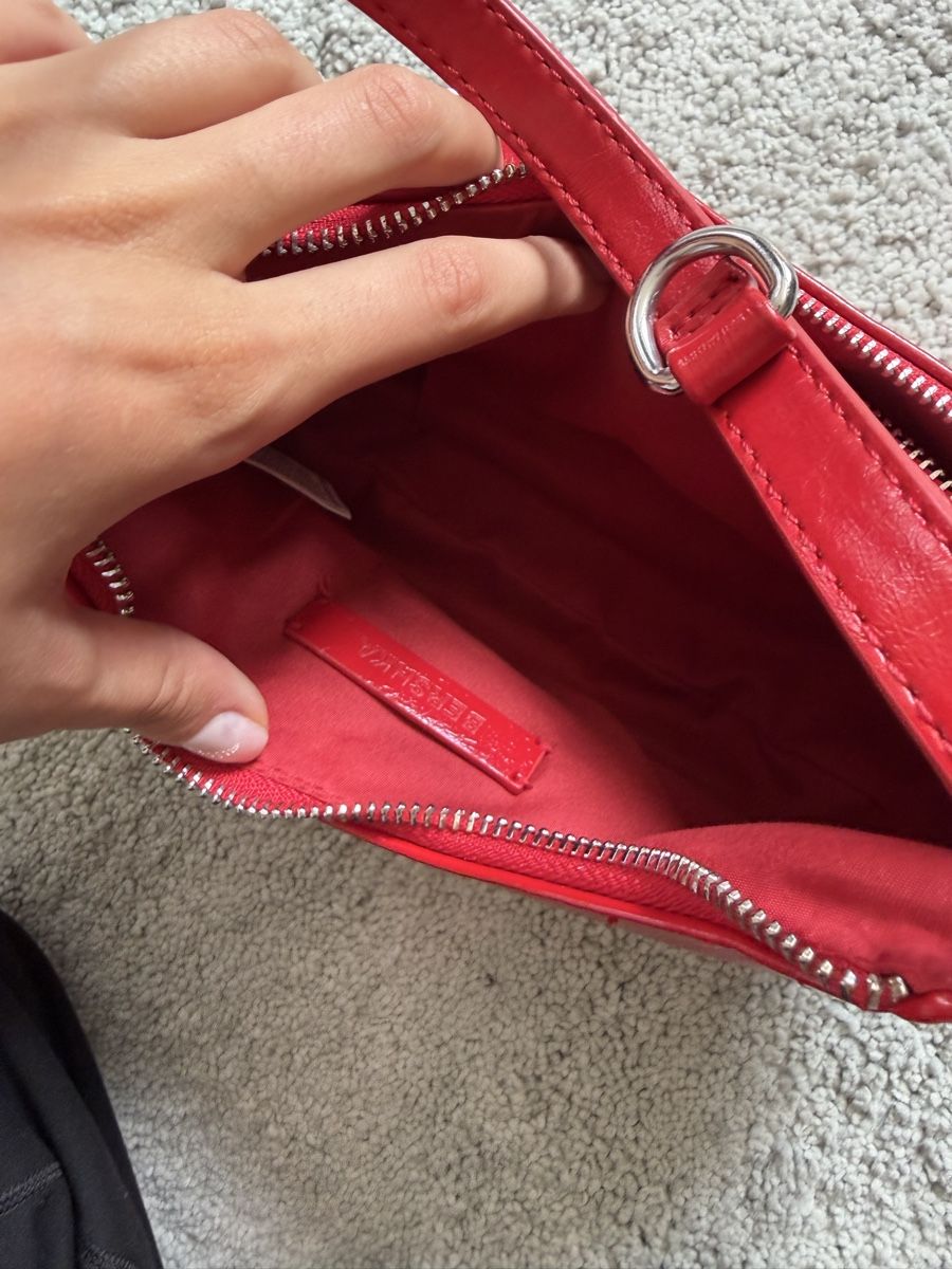 Taschen für Damen: Bershka Handtasche – Gebraucht aus Männedorf von sop_my77 1