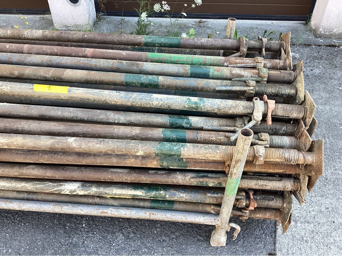 Tous les outils: Deckenstützen, Spriesse  – D'occasion à niederurnen par Hagugelmann 4