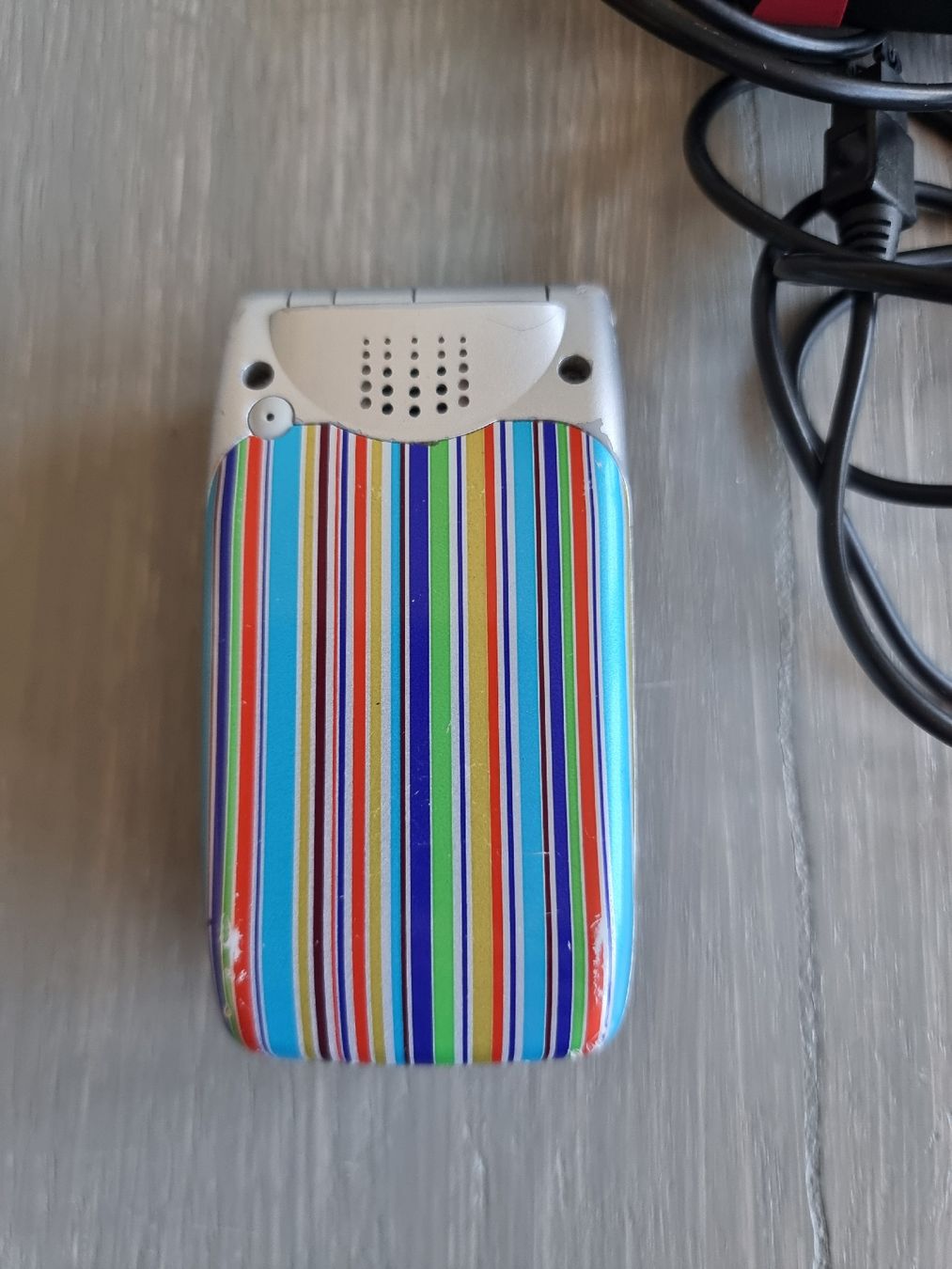 Ericsson Telefoni cellulari / Smartphones: Sony Ericsson Z520i Klapphandy mit Ladekabel – Usato da himmelried venduto da bribuli 5