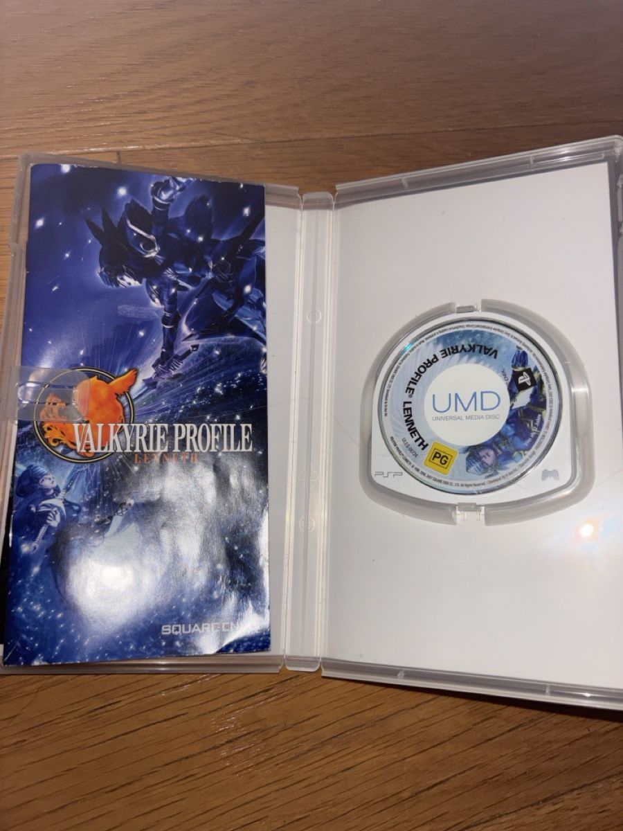 Sony Giochi: Valkyrie Profile Lenneth PSP - Jeu en anglais – Usato da La Chaux-de-Fonds venduto da lea_77ly 2