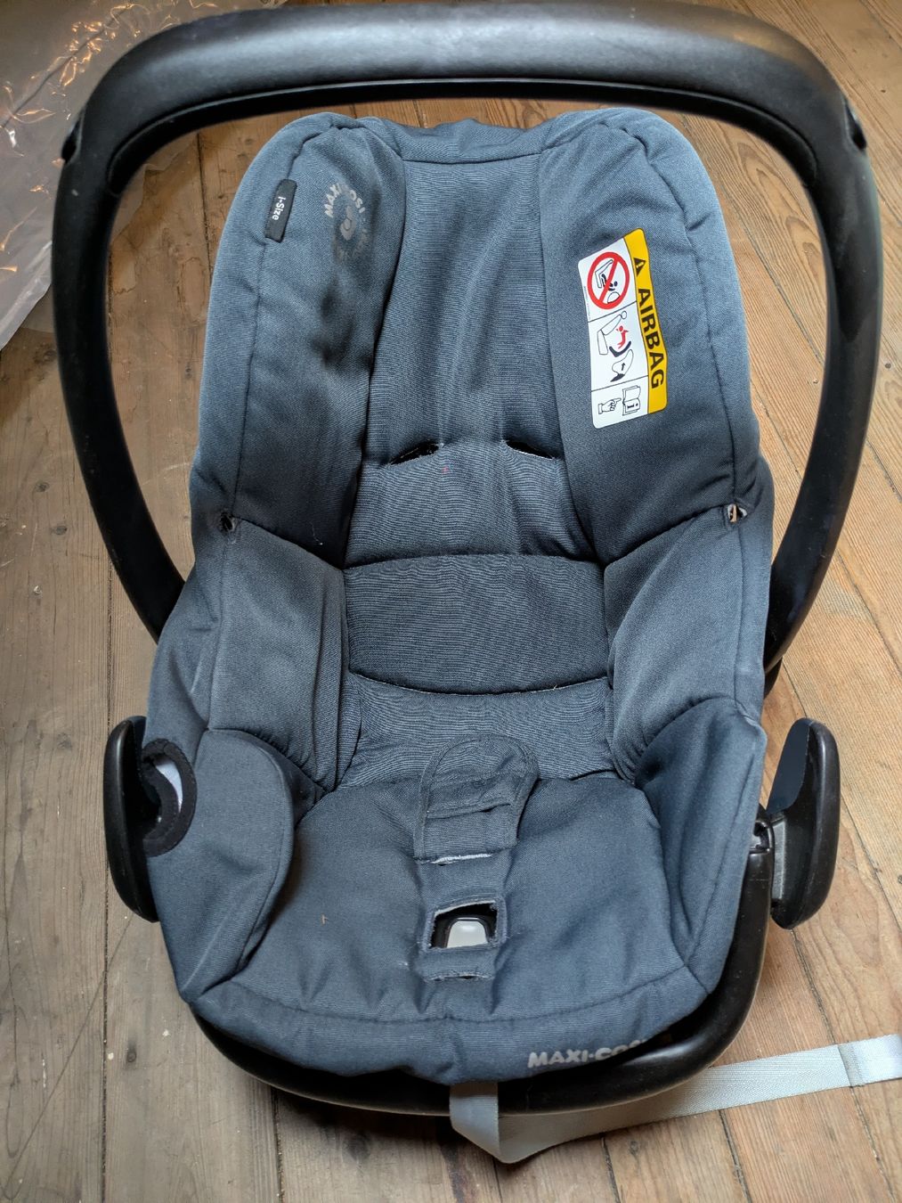 Maxi-Cosi Seggiolini per auto: Maxi-Cosi Babyschale, guter Zustand – Usato da Winterthur venduto da SweetPea90