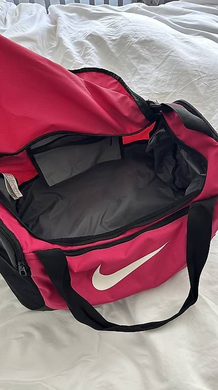 Borse: Nike Sporttasche Pink/Schwarz – Usato da Muttenz venduto da emyvogel 4