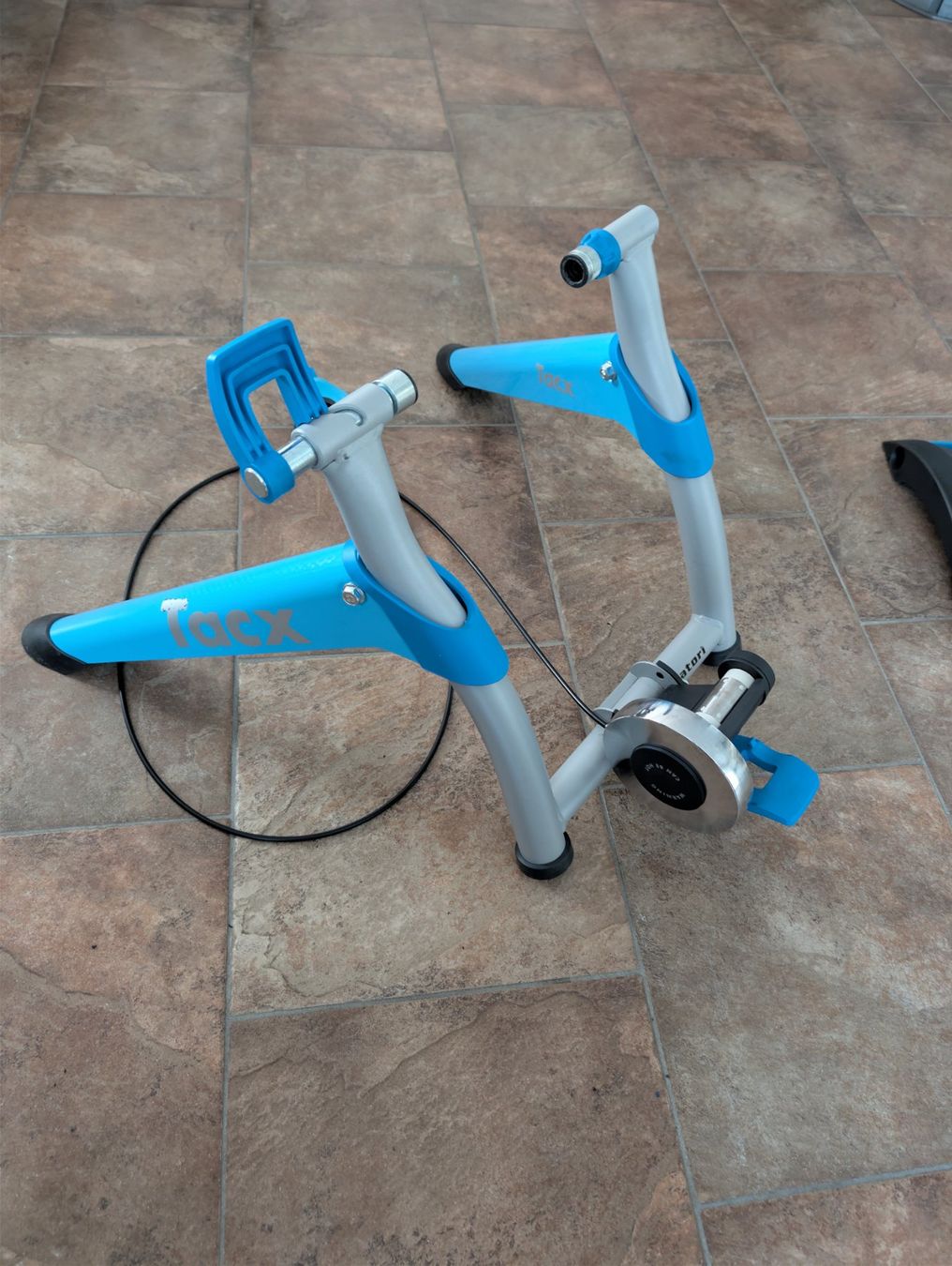 Tacx Vélos d'appartement: Tacx Satori Rollentrainer – D'occasion à Oberhasli par Sepp33 3