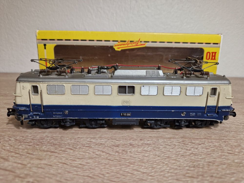 Fleischmann E-Lok E10 DB H0 (Gebraucht) in St-Aubin-Sauges für CHF 34 ...