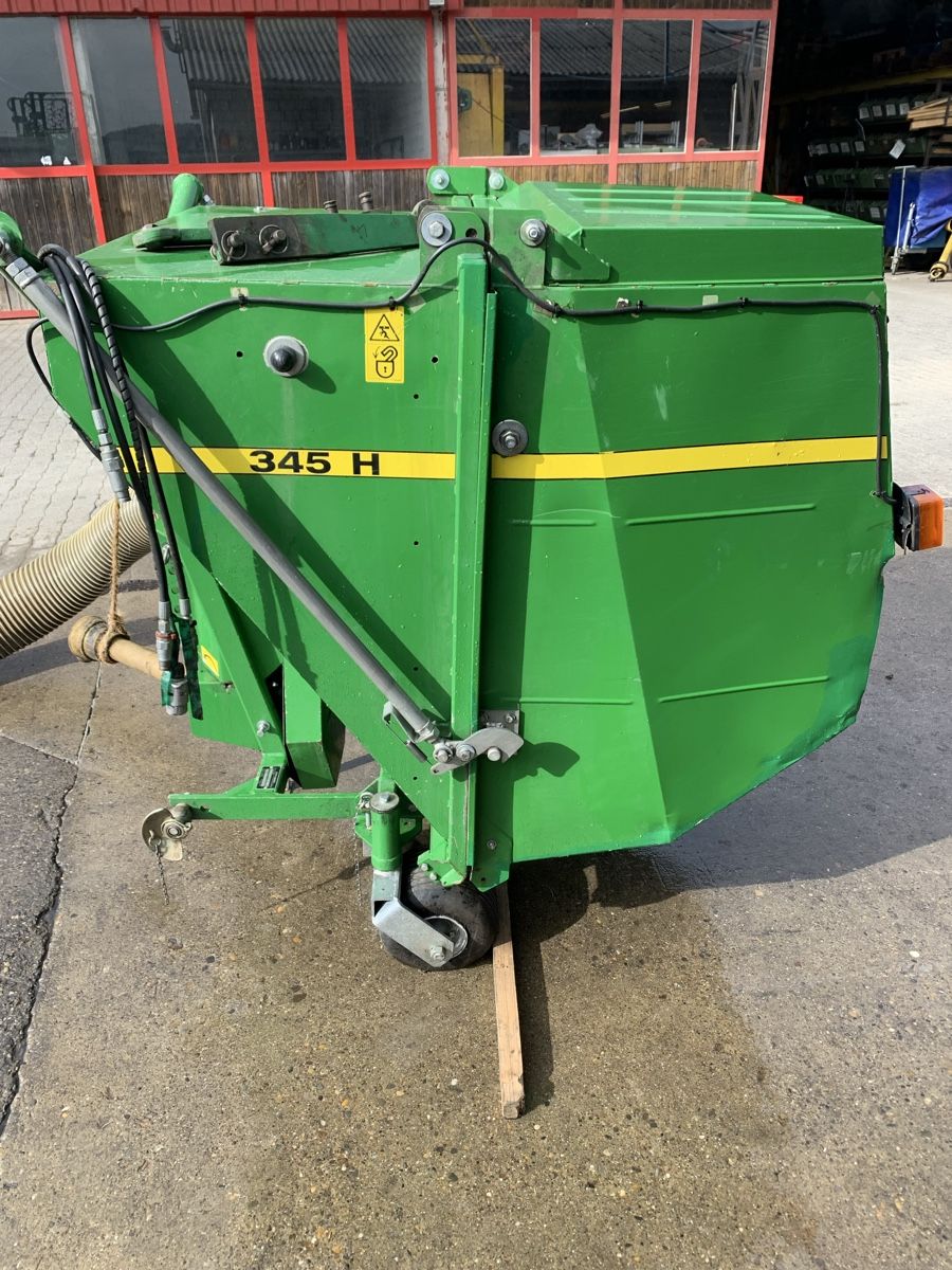 John Deere Trattori: John Deere Grasaufnahme System – Usato da Schwarzenbach SG venduto da bsw9536 8