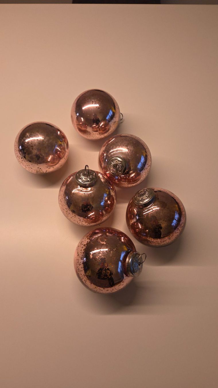 Alle Dekorationen: Weihnachtskugeln rosa, aus Glas, Vintage – Gebraucht aus Therwil von sonne334