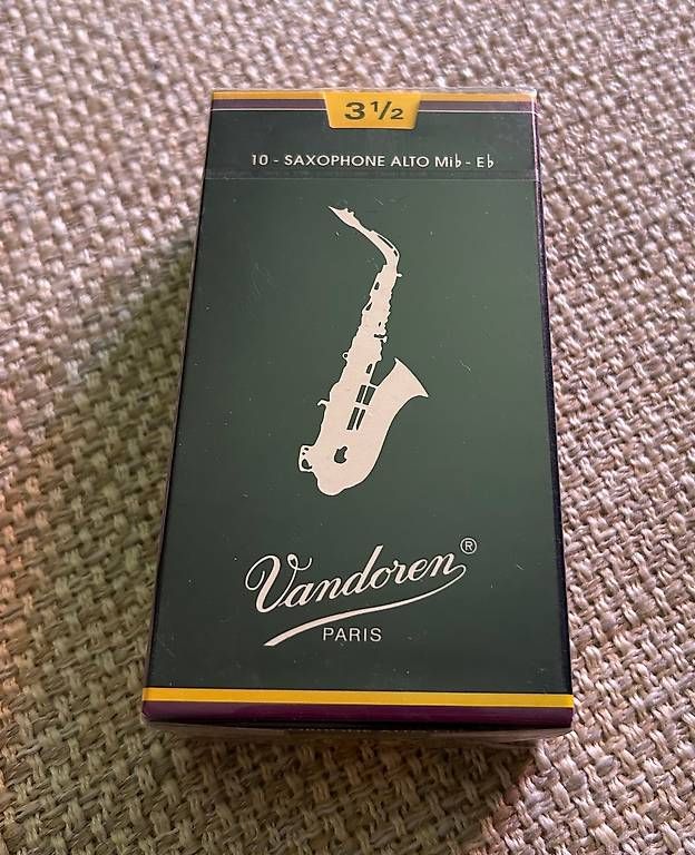 Vandoren Musikinstrumente: Anches saxophone alto - Vandoren 3.5 – Neu und originalverpackt aus Lausanne von Mazar1