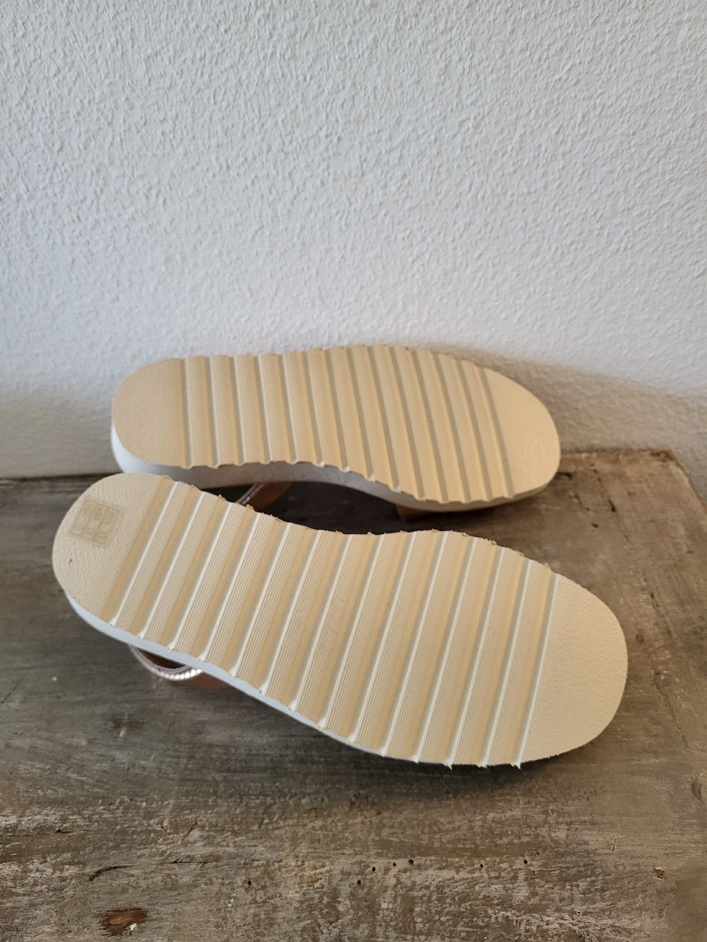 Scarpe da donna: Abarcas aus Menorca NEU Gr. 39 – Nuovo e nell'imballaggio originale da Binningen venduto da Baseldani 3