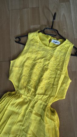 Neu Desigual Gelbes Maxi Kleid mit Cut-Outs Gr. S