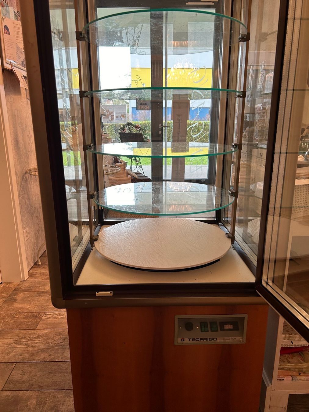 Vetrine: Kühlvitrine, Kuchenvitrine, Drehvitrine – Usato da Ebikon venduto da dalmayk 2