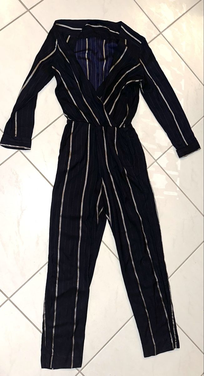 Maje Jumpsuits: MAJE JUMPSUIT GR. 36 neuwertig – Neu (gemäss Beschreibung) aus Unteraegeri von MH203