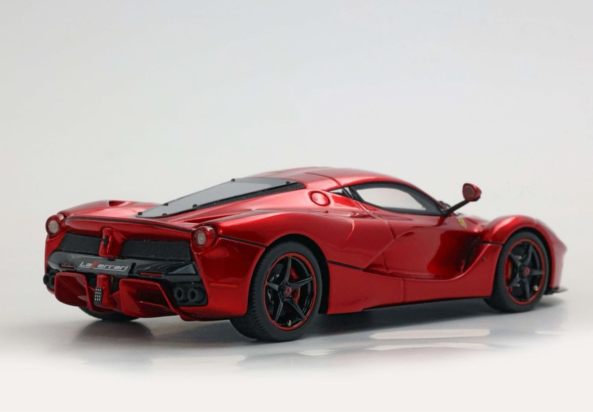 Ferrari Modellini d'auto: FERRARI LAFERRARI METALLIC ROSSO FUOCO 1:43 – Nuovo e nell'imballaggio originale da Bergdietikon venduto da Modell_Cars 4