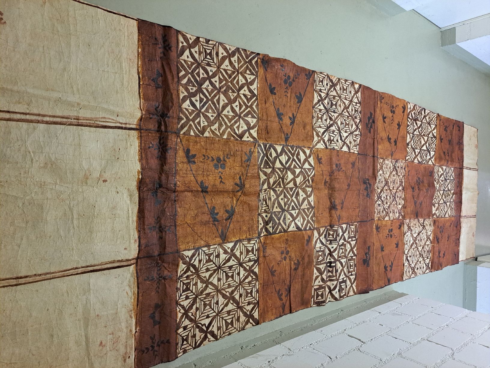 Tutte le decorazioni: Original Tapa von Eua Insel Tonga – Usato da Riehen venduto da Appia48