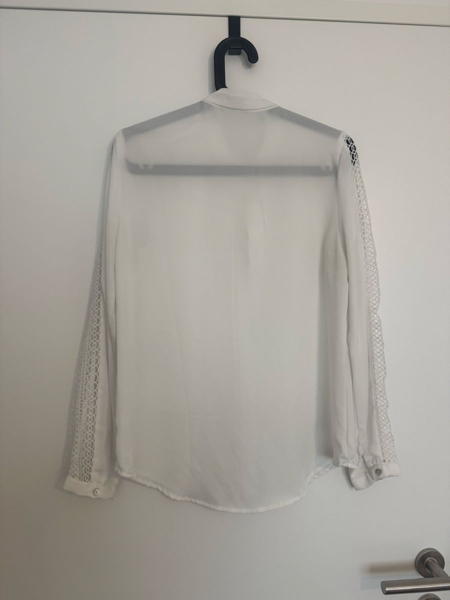 Mango Blusen: Damen Bluse weiss mit Spitzenbesatz  – Gebraucht aus Muttenz von Bea_dbr 1