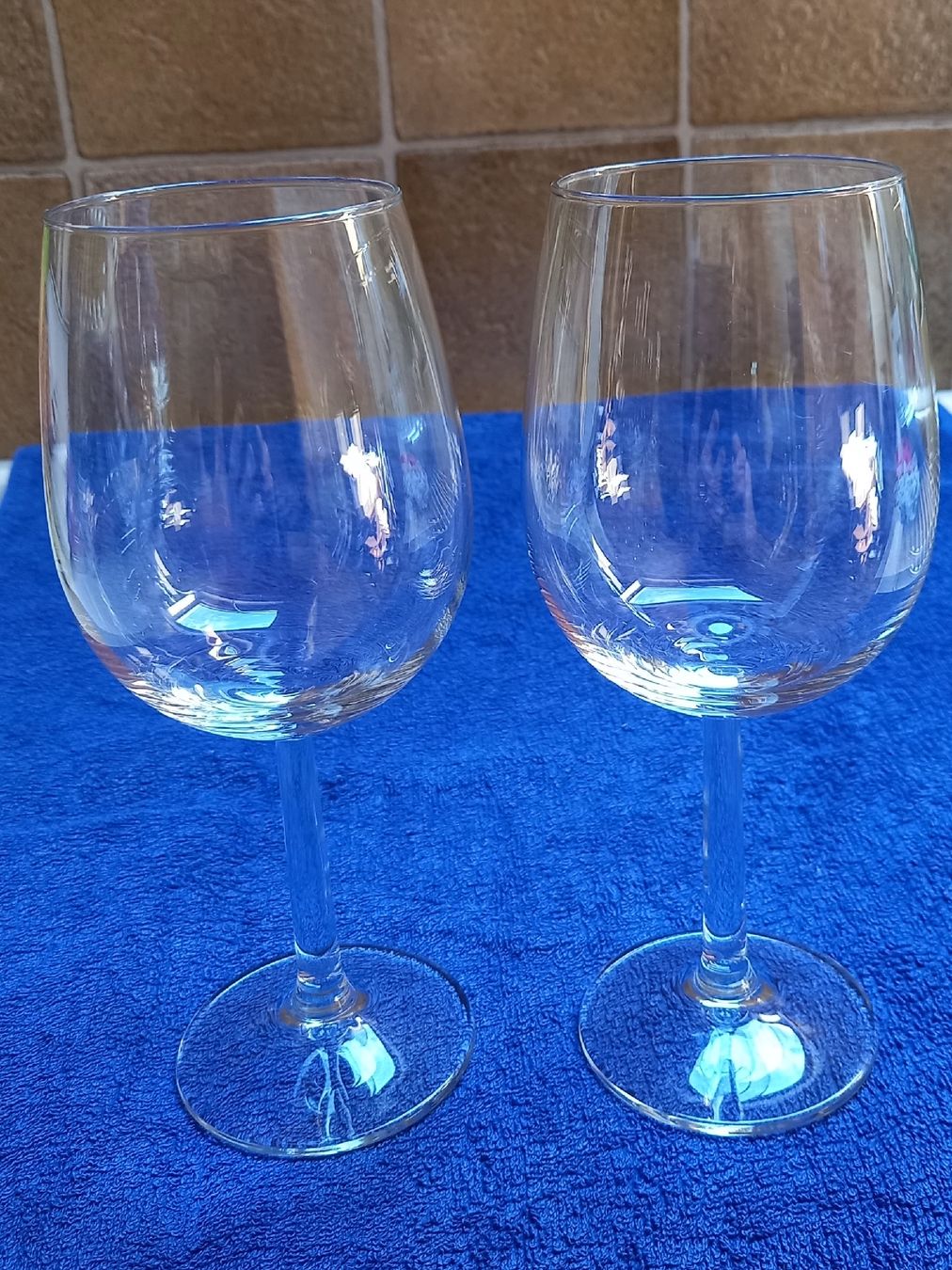 Gläser: 2 ROTWEIN-GLÄSER, nie gebraucht – Neu (gemäss Beschreibung) aus Marbach LU von Ilrebo 2