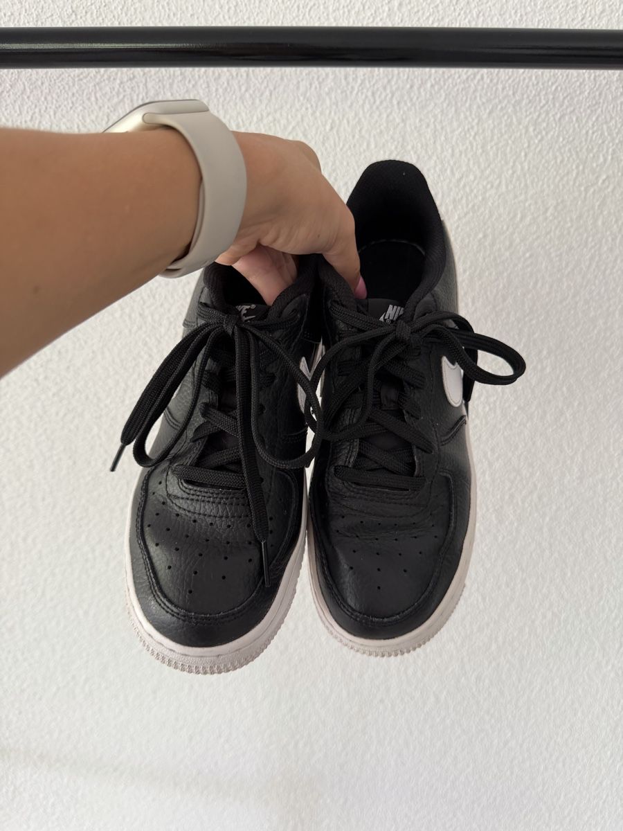 Nike Scarpe da uomo: Nike Air Force 1 Black White Sneakers – Usato da Gränichen venduto da Domsiiiii 1