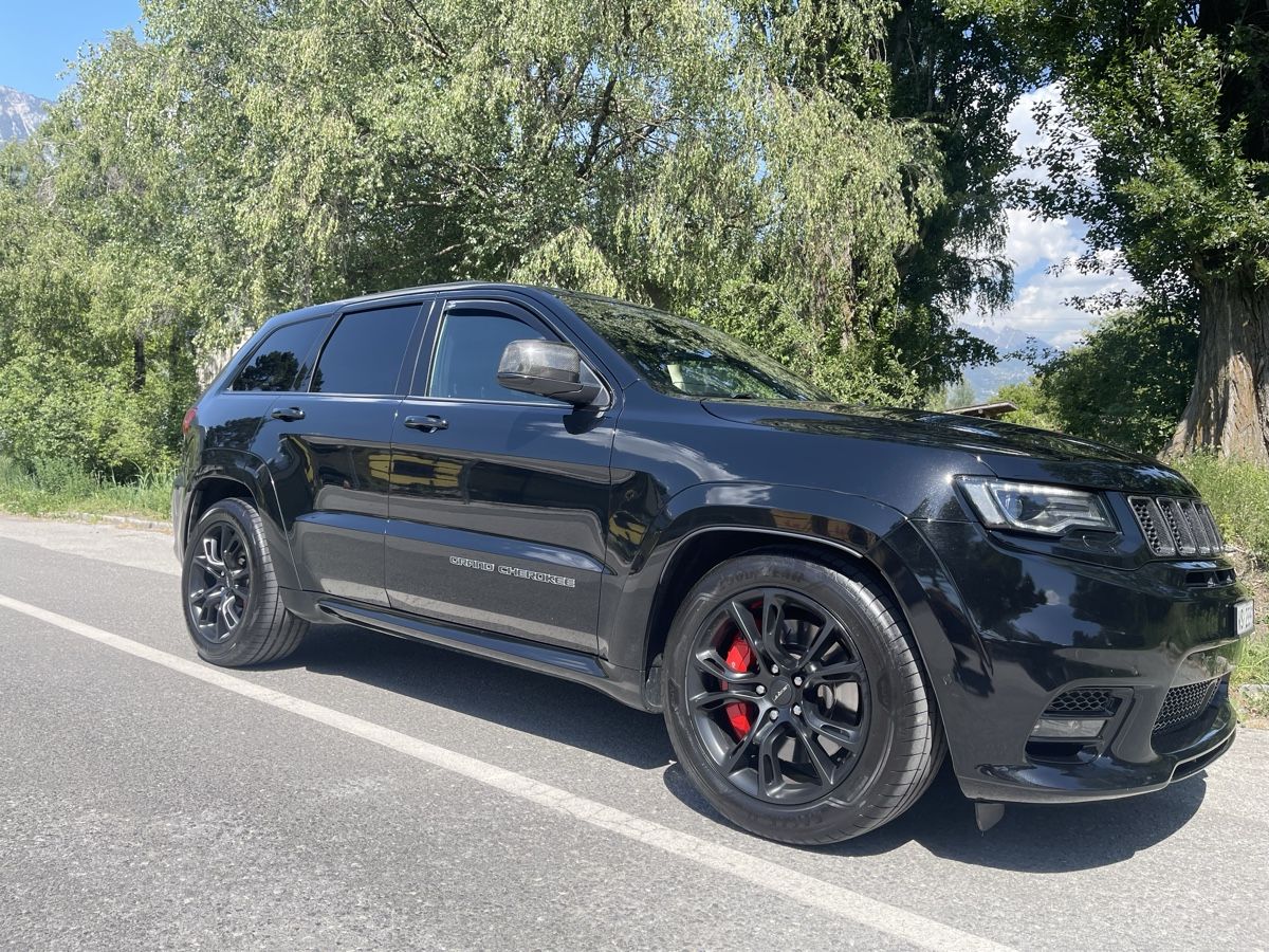 Jeep Automobili: Jeep Grand Cherokee SRT V8 – Usato da Salgesch venduto da Schnemo1 3