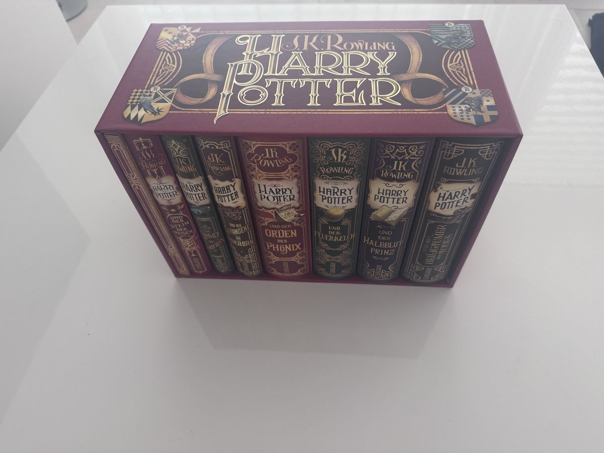 Livres: Harry Potter Schmuckausgabe – Neuf (Voir description) à Uzwil par pas_ffq8 1