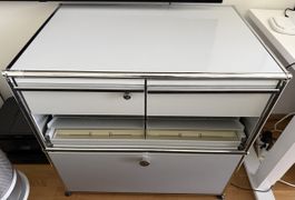 USM Haller storage cabinet in light grey